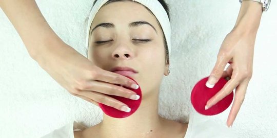 Hindari 5 ritual kecantikan ini setelah facial atau wajah jadi rusak!