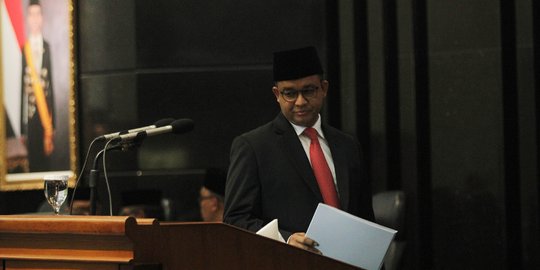 APBD DKI 2018 disahkan, Anies tutup pidato dengan tiga pantun