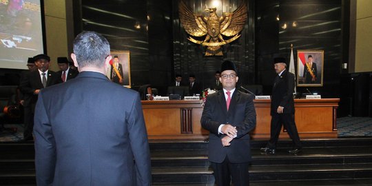 Banyak interupsi, Anies sebut anggota DPRD DKI ingin masalah tuntas