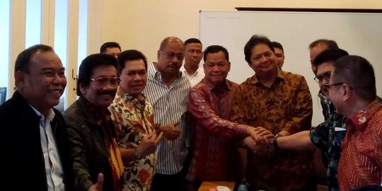 Dukung Airlangga jadi ketum Golkar, MKGR bantah ada intervensi Istana