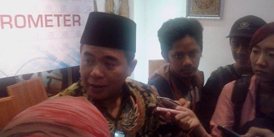 Akom sebut SOKSI dukung Airlangga jadi Ketum Golkar dan Jokowi jadi capres