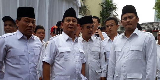 Survei Indo Barometer: Prabowo dan Anies penantang Jokowi di 2019