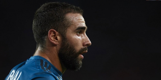 Dituduh main curang, Bek Real Madrid dihukum UEFA