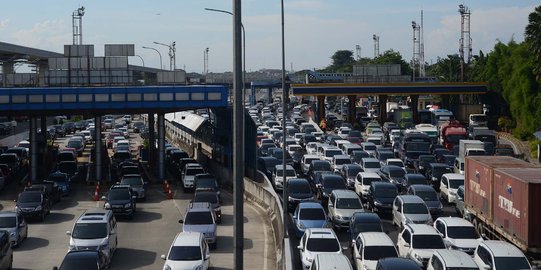 Mulai hari ini, tarif tol dalam kota Jakarta naik Rp 500 sampai Rp 1.500