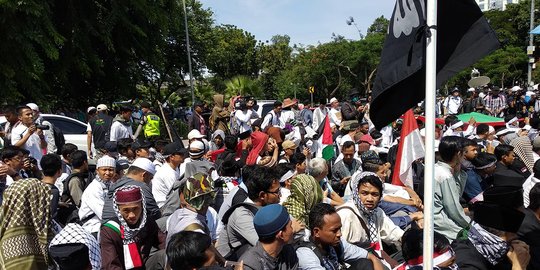 Demo di Kedubes AS, massa sebut sikap Trump merusak usaha perdamaian