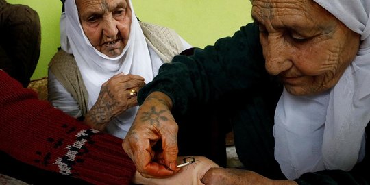 Cara unik perempuan Turki pikat lelaki dengan tato dari ASI