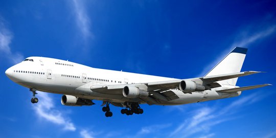 Jumlah penumpang pesawat  dari luar  negeri  ke Bali merosot 