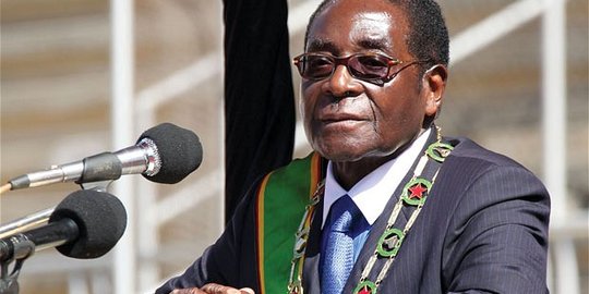 Usai dipecat sebagai presiden, Mugabe ke Singapura cek kesehatan