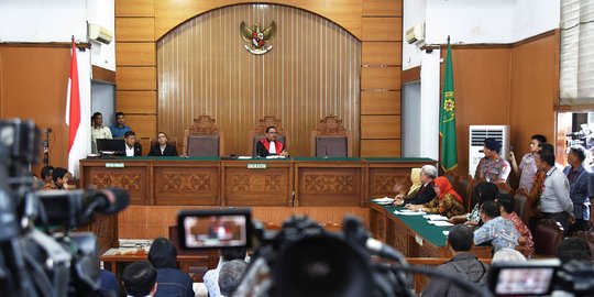 Kuasa hukum pasrah jika praperadilan Setnov gugur: Hanya faktor waktu