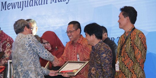 PLN sabet dua penghargaan LHKPN 2017 dari KPK