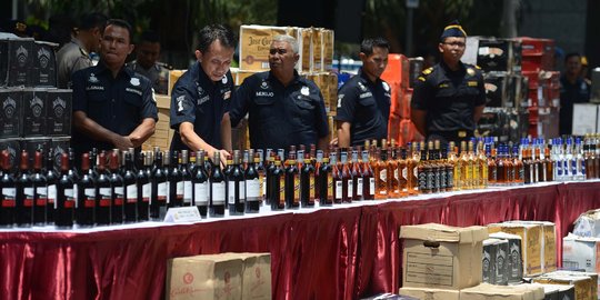 Operasi Cipta Kondisi di Kota Tangerang, 9.500 botol miras dimusnahkan