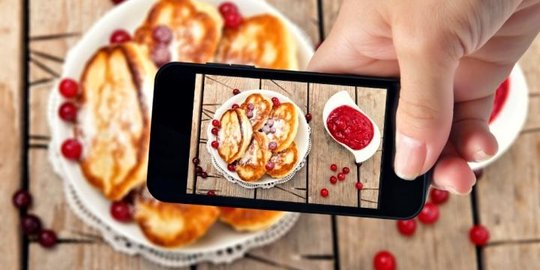 Agar hasil jepretan foto kuliner dari smartphone tak kalah menarik