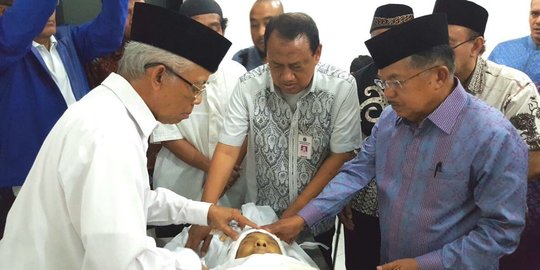 AM Fatwa tutup usia, Wapres JK melayat ke RS MMC