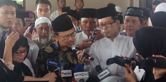 BJ Habibie tak ingin berpisah dari AM Fatwa