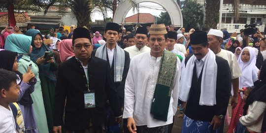 Sandiaga sebut warga yang butuh modal untuk bayar utang bisa datang ke kecamatan