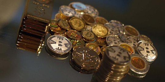 Satgas OJK ingatkan masyarakat waspada penawaran investasi Bitcoin