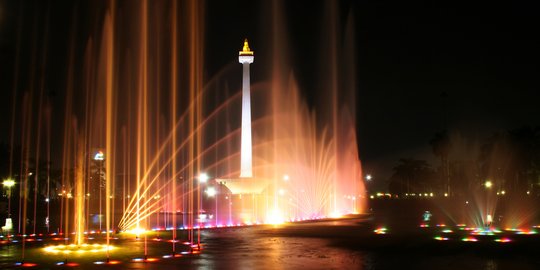 Ini tanggapan Anies-Sandi soal PGI tolak acara Natal di Monas