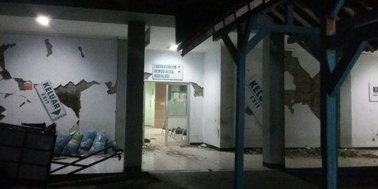 Terdampak gempa Tasikmalaya, gedung olahraga di Wonosobo rusak