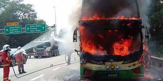 Bus wisata terbakar, 32 turis Indonesia nyaris tewas di Malaysia