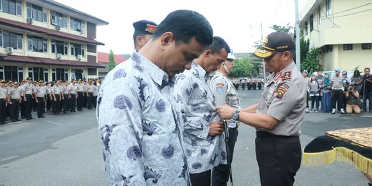 Kapolda Sumsel pecat dua polisi karena narkoba, tiga polisi perampok menyusul