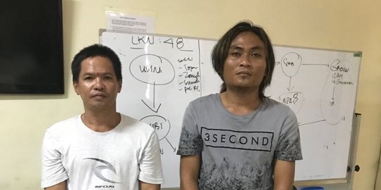 2 Pengedar sabu dibekuk, petugas sita sejumlah senjata dan peluru