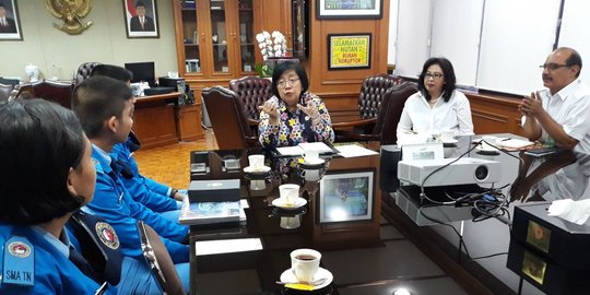 Saat Siti Nurbaya berbagi cerita masa kecil sampai jadi menteri Jokowi