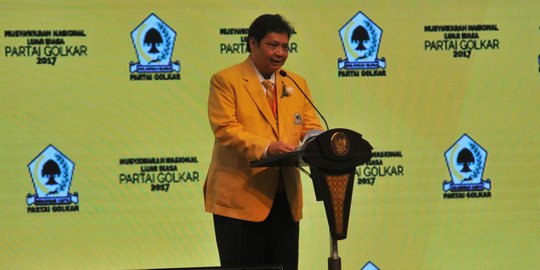 '100 Hari jabat ketum Golkar tentukan posisi Airlangga dalam percaturan politik'