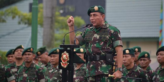 Hasrat politik Pangkostrad tak terbendung