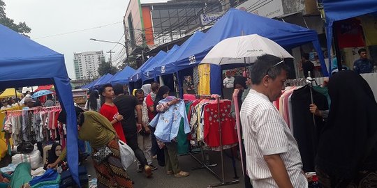 Senyum dan kekecewaan PKL atas penataan Tanah Abang ala Anies-Sandi