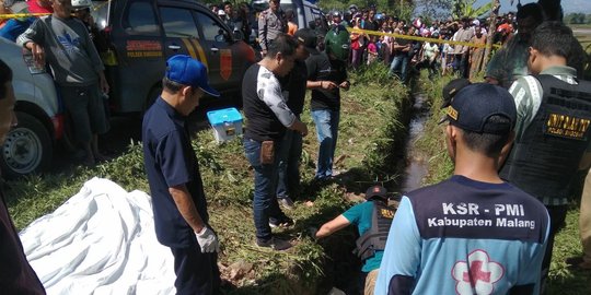 Mayat tanpa celana dan mulut diikat kain ditemukan di parit air