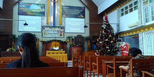 Khidmatnya Hari Natal di Kampung Rama Makassar