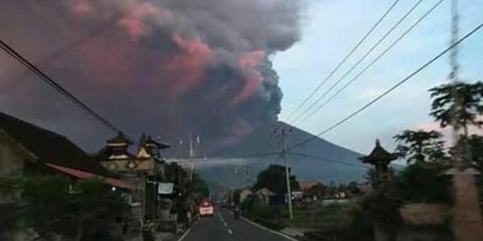 Dampak erupsi Gunung Agung, ribuan karyawan hotel di Karangasem dirumahkan