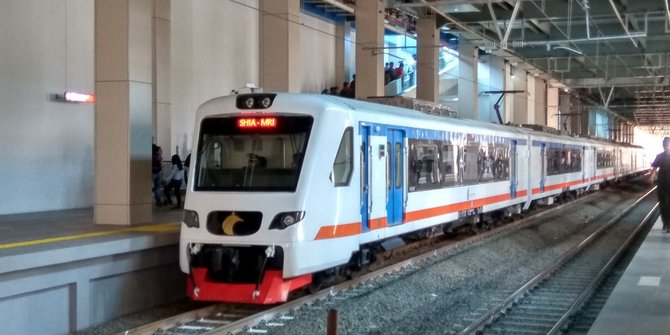 4 Fakta operasi perdana kereta bandara Soekarno-Hatta 