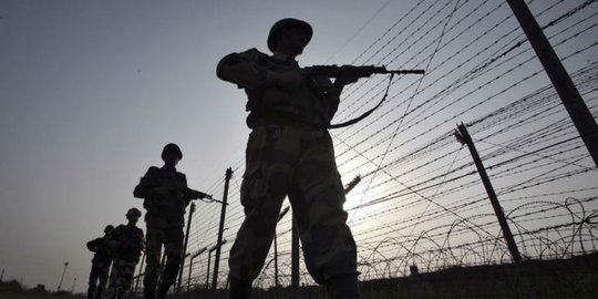 Militer Pakistan sebut tentara India tembak mati tiga prajuritnya