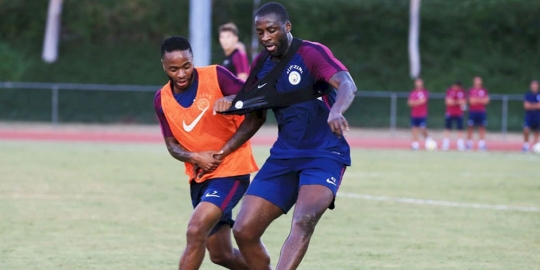 Yaya Toure diklaim tak bakal tinggalkan Manchester City