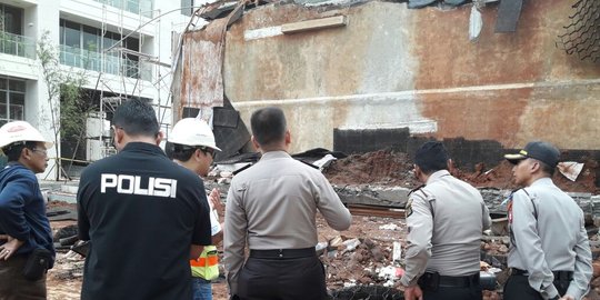 Polisi sudah evakuasi korban terakhir tembok Apartemen Pakubowono Spring