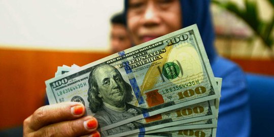 Nilai tukar Rupiah bergerak stagnan di level Rp 13.500-an per USD