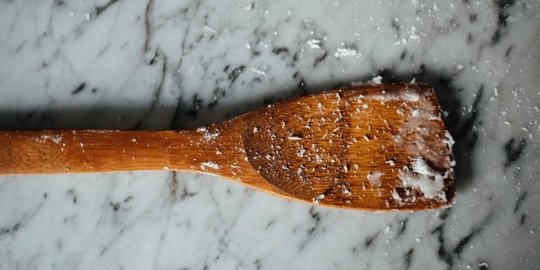 bagaimana cara bersihkan kotoran telinga secara aman dan nyaman?