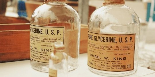 bagaimana cara bersihkan kotoran telinga secara aman dan nyaman?