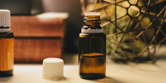 bagaimana cara bersihkan kotoran telinga secara aman dan nyaman?