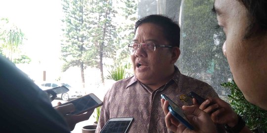 Jelang Pilkada 2018, Ombudsman temukan aparatur negara kenakan seragam untuk promosi