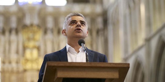 Sadiq Khan: Trump 'tidak diterima' di Inggris