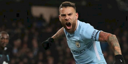 Guardiola: Otamendi menjelma Superman di Manchester City