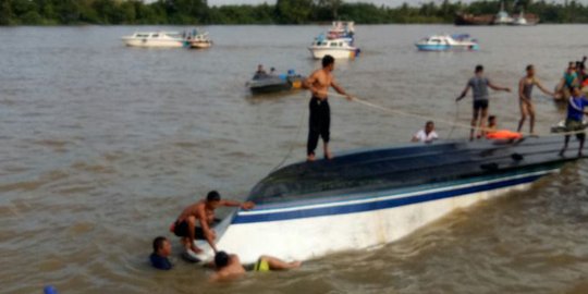 Speedboat yang terbalik di perairan Kaltara kapasitasnya hanya 45 orang