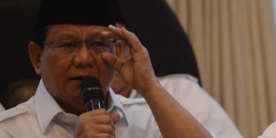 Sulitnya Prabowo cari lawan buat Gus Ipul dan Khofifah
