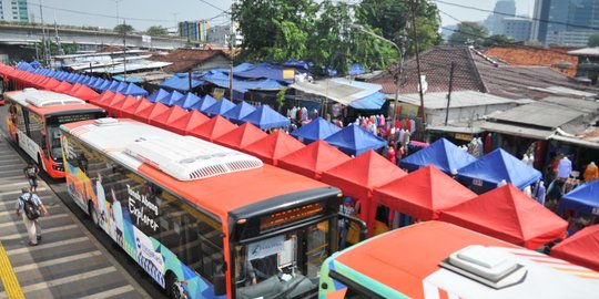 Memantau penataan PKL Tanah Abang yang tuai pro dan kontra