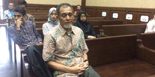 Didakwa terima suap, eks pejabat Bakamla ajukan justice collaborator