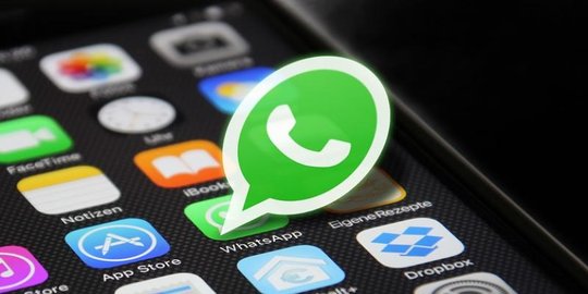 Malam tahun baru, WhatsApp kebanjiran layanan pesan