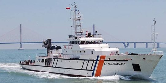 Kapal navigasi Edam buatan anak bangsa berlayar perdana di laut Jakarta