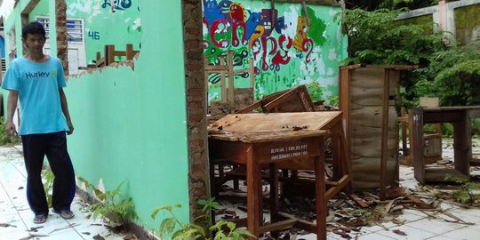 Potret pilu SMA negeri di Serang hancur lebur, nasib siswa terbengkalai